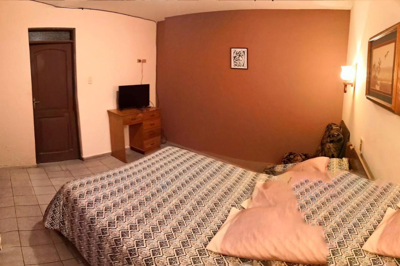 Casa Discreta Panzió Cochabamba Kültér fotó