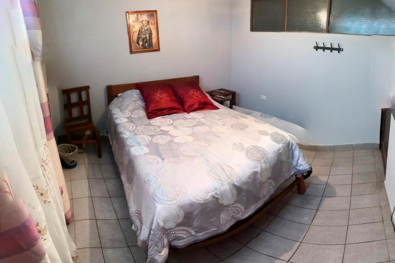 Casa Discreta Panzió Cochabamba Kültér fotó