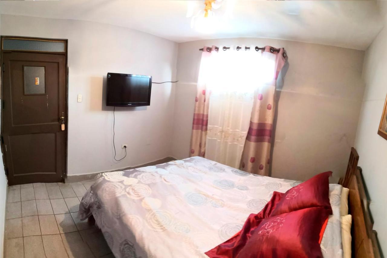 Casa Discreta Panzió Cochabamba Kültér fotó